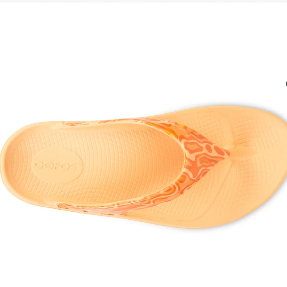 OOFOS “Oolala Limited Edition” Sandals - Picture 7 of 14